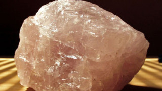 Задигнаха минерални камъни от природо-научния музей в Котел