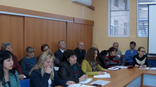 Езикова гимназия разцепи Областната комисия по заетост в Добрич