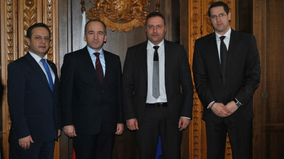 Депутат води делегация от Косово да черпи опит от Банско и Разлог | StandartNews.com