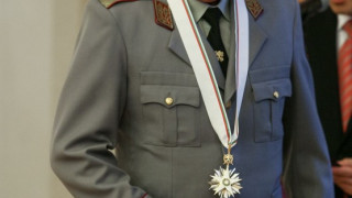 Шефът на ВМА с орден "Стара планина" 