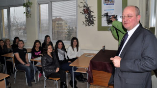 Министър Танев посети Хасково с предложение за разкриването на колеж