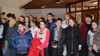 Нашенчета от Словакия пишат за Апостола в конкурса „Високо бесило"