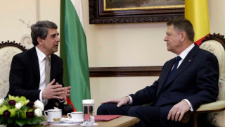 Плевнелиев и Йоханис обсъдиха туризма, енергетиката и Украйна