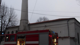 Токов удар подпалил джамията във Варна