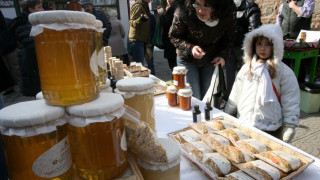 Англичани продават мармалад на Римската стена