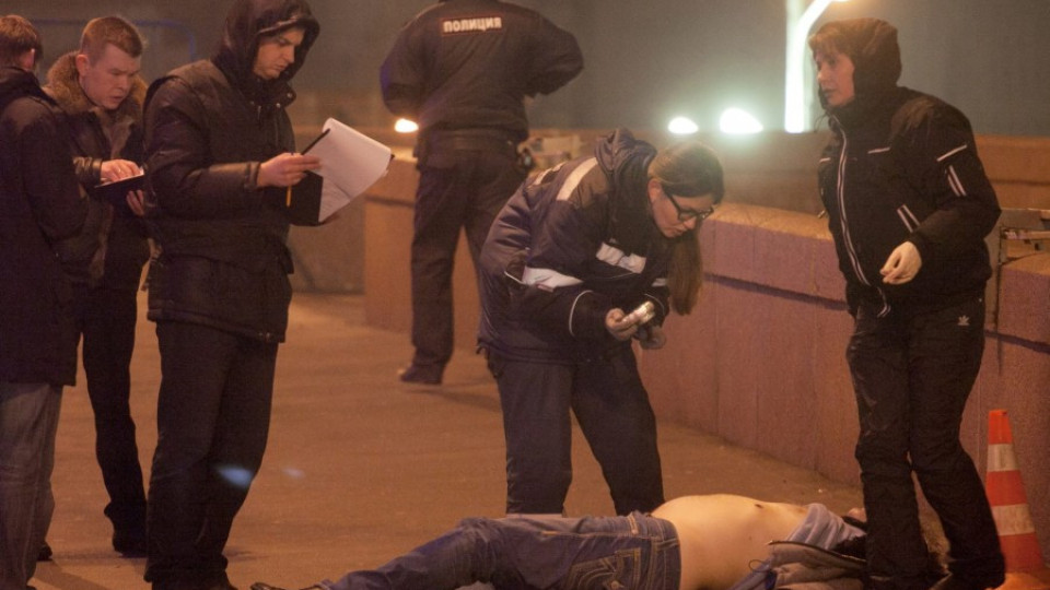Свидетел: Мъж застреля Немцов и влезе в кола, която го чакаше | StandartNews.com