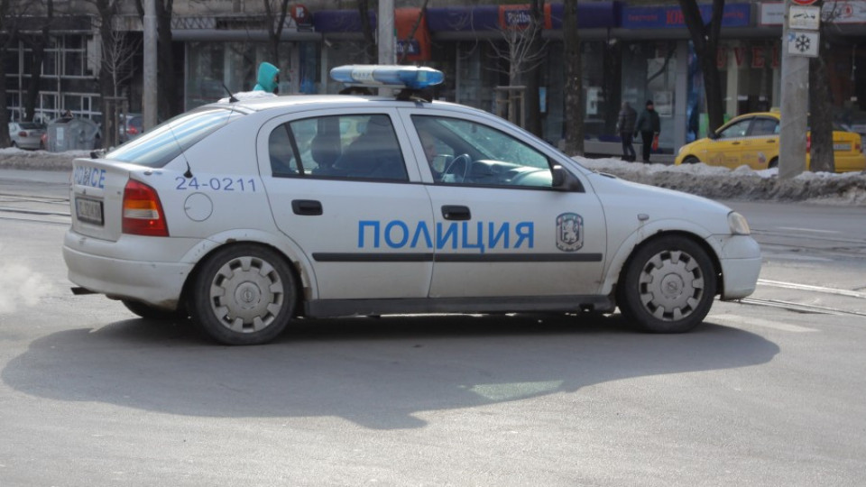 Полицай пострада при катастрофа в София | StandartNews.com