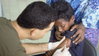 Арести за родители, отказали ваксина срещу детски паралич