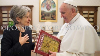 Папата прие Ирина Бокова във Ватикана