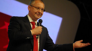 Сергей събира 200 учени с мисия "Шенген"
