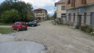 За първи път полагат асфалт на централна улица в Банско