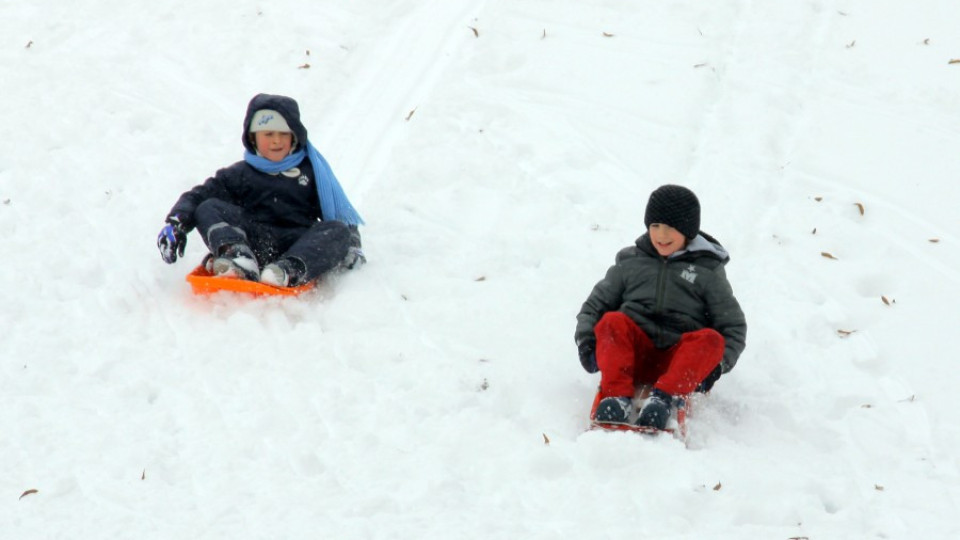 2 дни ваканция в Смолян заради снега и спрелия ток | StandartNews.com