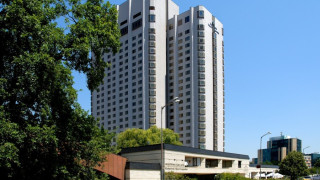 Японския хотел става "Кемпински Маринела"