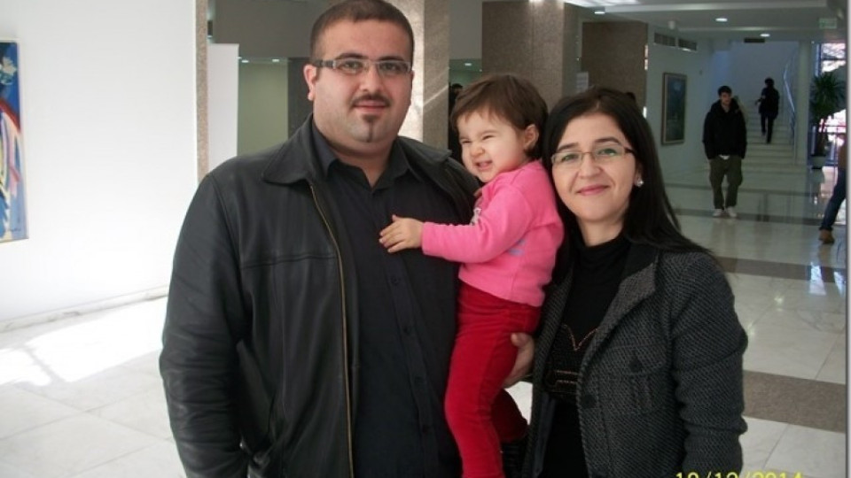 Лекарката гази 4 часа в преспите заради бебе, чака свекърва си от Истанбул | StandartNews.com