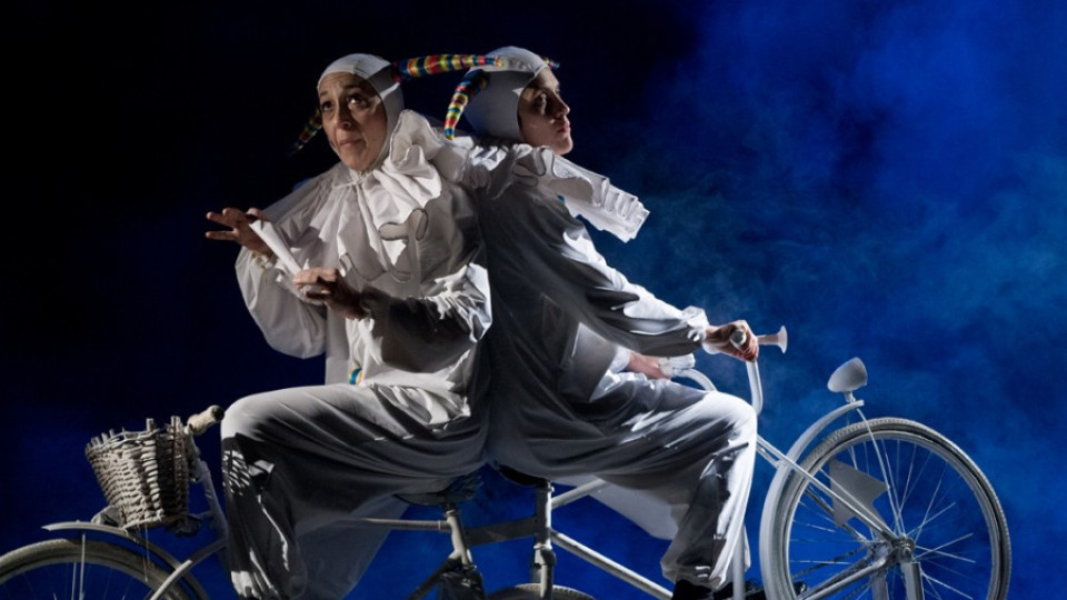 "МОМО" в Младежкия театър - спектакъл-терапия за вечно бързащите | StandartNews.com