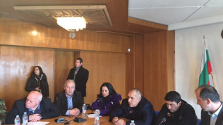Борисов събра оперативен щаб в Смолян заради бедствието