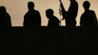 Хванаха агента, вербувал трите ученички за Ислямска държава