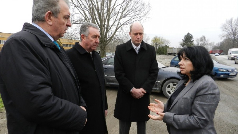 Петкова: Не промените в Закона за енергетиката са причина „Видахим“ да спре | StandartNews.com