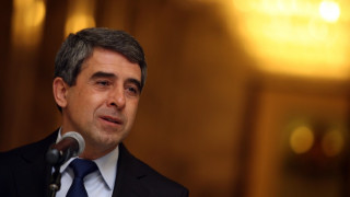 Награждават Плевнелиев в Австрия 