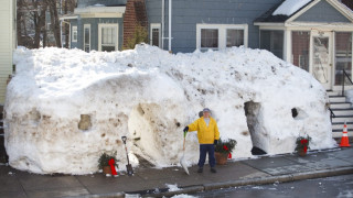 ВИДЕО: Бостън счупи рекорда си за паднал сняг