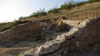 Бранят с камери и гардове античен град от иманяри