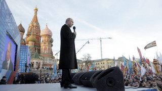 1 година от Крим - Путин празнува със 100 000 на Червения площад