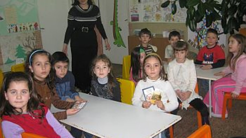 Повече от 100 деца учат православие в Радомир | StandartNews.com