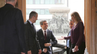 Президентът поиска: Референдум за задължителния вот (ОБЗОР)