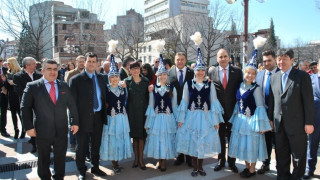 Граждани и политици честваха казахската Нова година в Благоевград