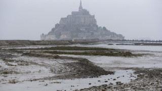 Франция посрещна рекорден прилив