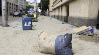 Спипаха крадла на тротоарни плочки