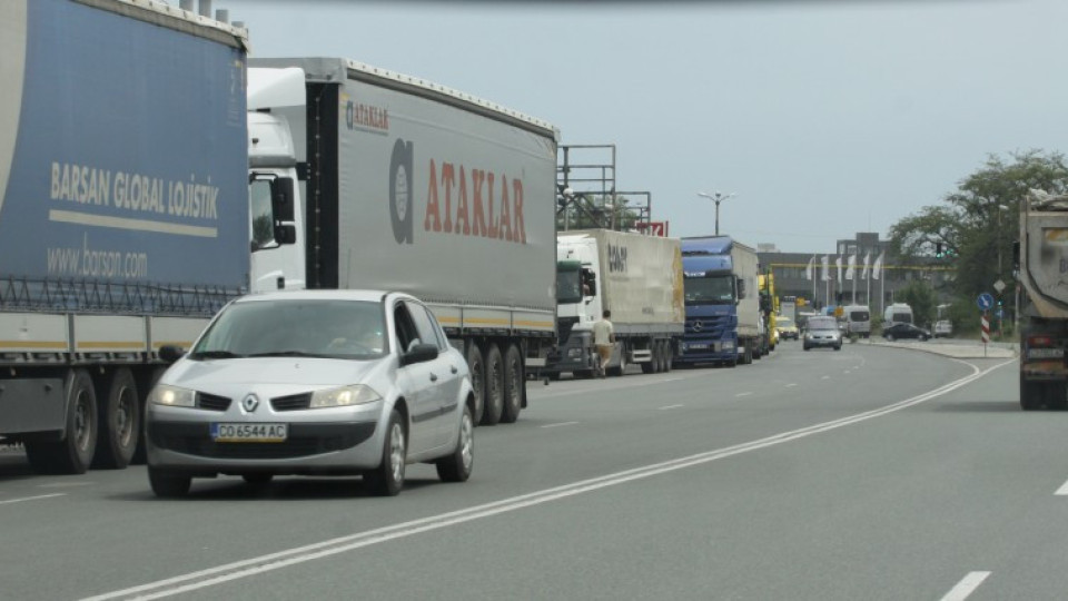 Падат разрешителните за превози до Сърбия | StandartNews.com