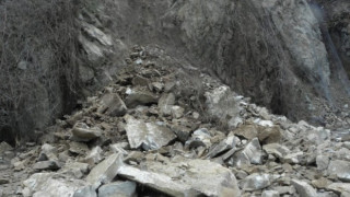 Бутат още опасни скали в Кресненското дефиле