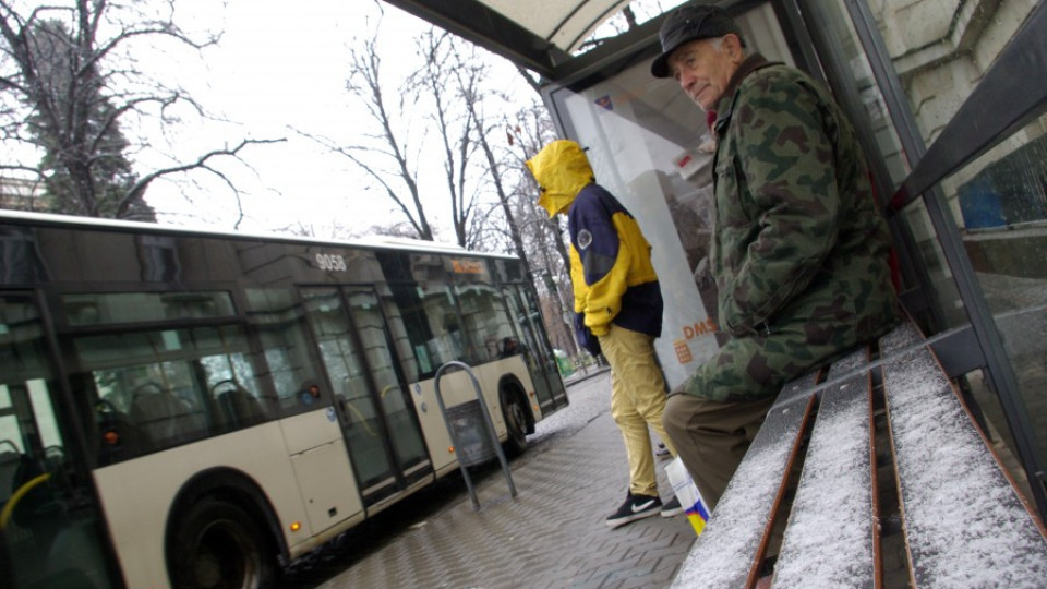 Два автобуса на градския транспорт се удариха в София | StandartNews.com