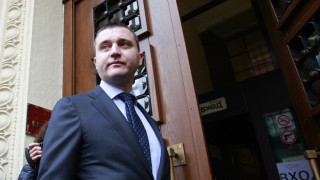 Новият шеф на БНБ няма да е човек от парламента