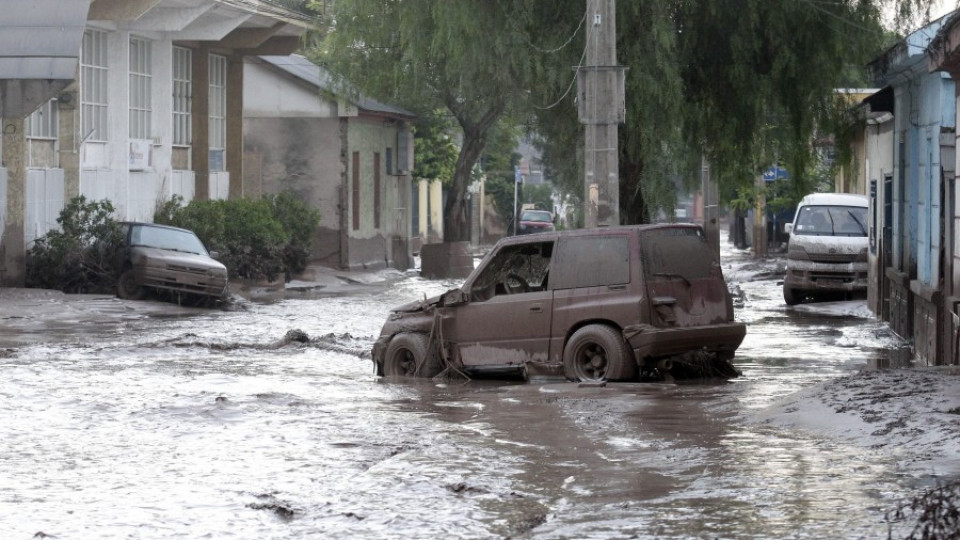 Наводненията в Чили взеха 14 жертви | StandartNews.com