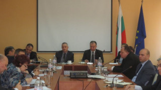Лукарски проведе заседание на Консултативния съвет за индустриална стабилност и растеж