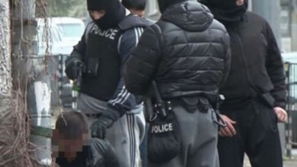 Барети тарашат имоти на Иво Гела и Шванца (ОБЗОР) | StandartNews.com