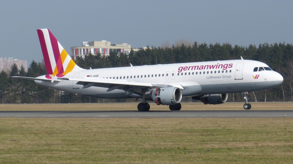 Отклониха самолет на Germanwings заради изтичане на масло | StandartNews.com
