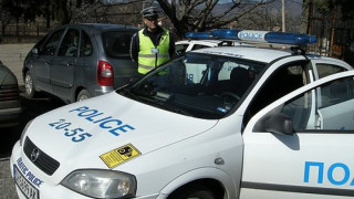 4 пострадаха при сблъсък между камион и пътнически микробус