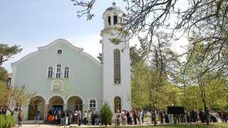 В Монтана правят Великденски концерт в двора на храма