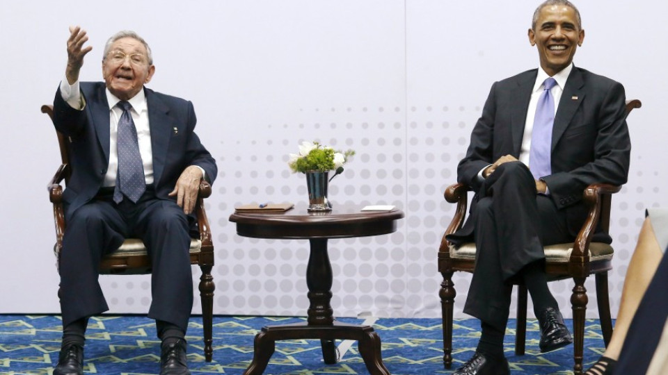 Барак Обама се срещна с Раул Кастро в Панама | StandartNews.com