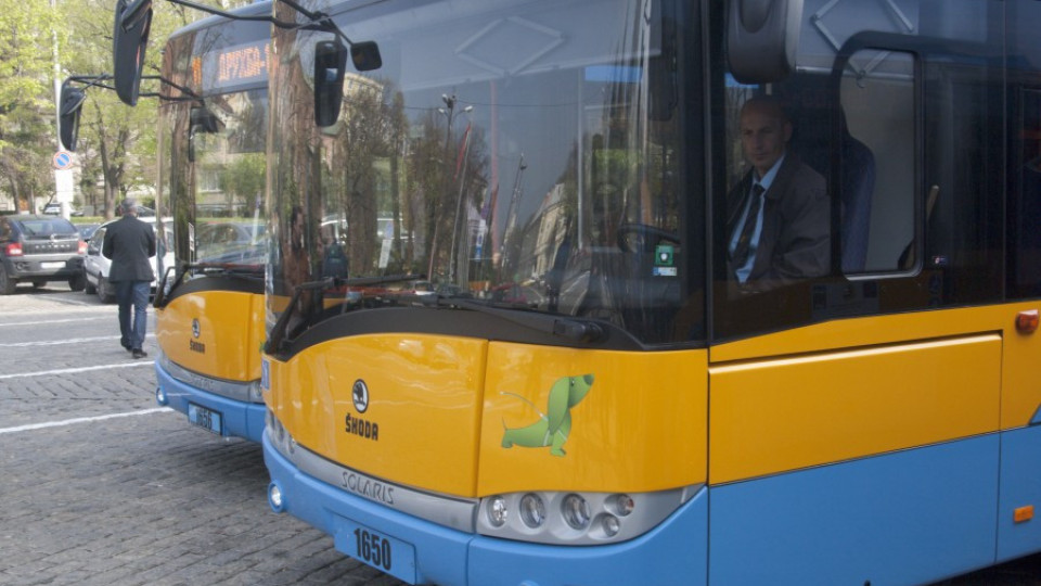 Купуват 110 нови автобуси за София | StandartNews.com