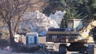 Забраната за достъп до хотел "Вероника" не се спазва