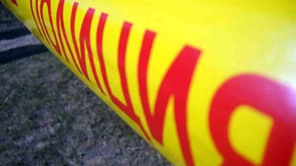 Труп на млад мъж е намерен в канавка край пътя за Елхово | StandartNews.com
