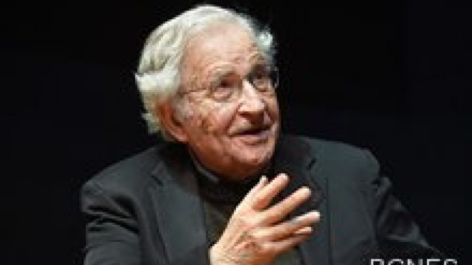 Чомски: Светът се  втурва към бездна | StandartNews.com