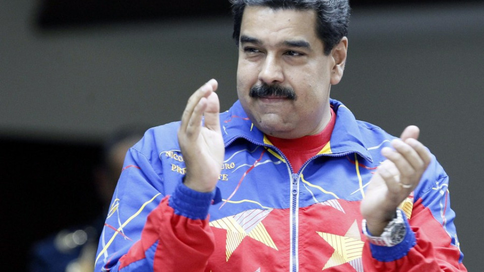 Жена замери Мадуро с манго, той й подари апартамент | StandartNews.com