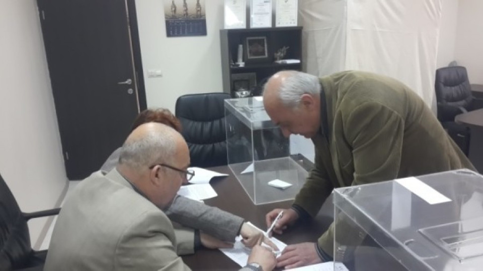 В Кърджали азбукарите гласуваха за Георги Първанов  | StandartNews.com