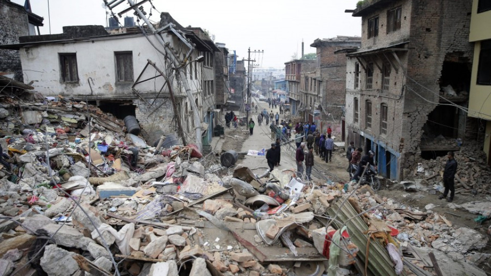 Ново силно земетресение в Непал | StandartNews.com