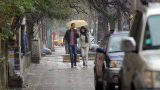 Дъждът се завръща с гръмотевици 